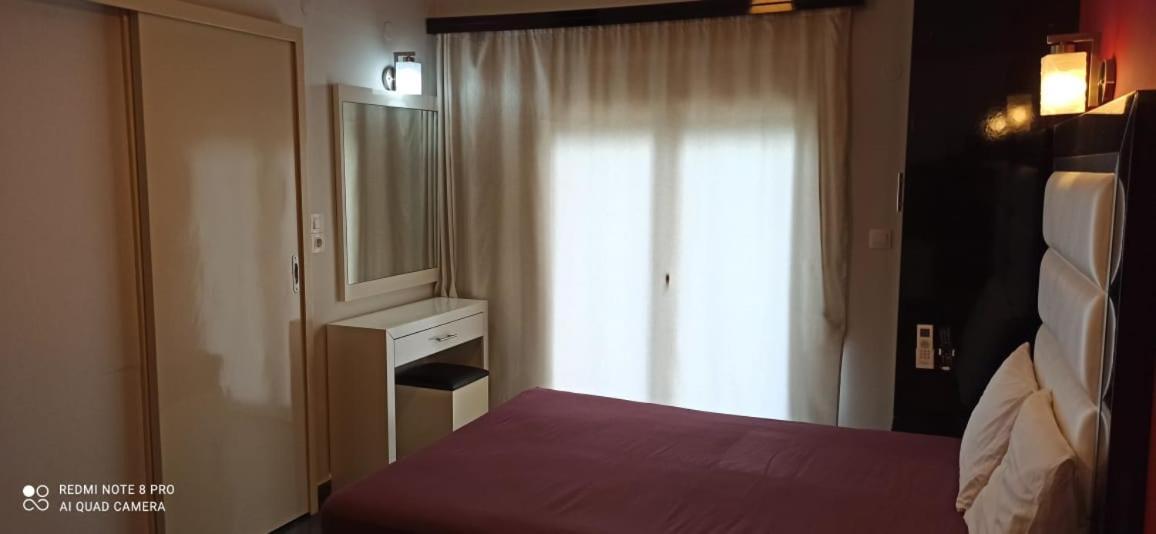 Spiros Rooms Кастросикия Екстериор снимка