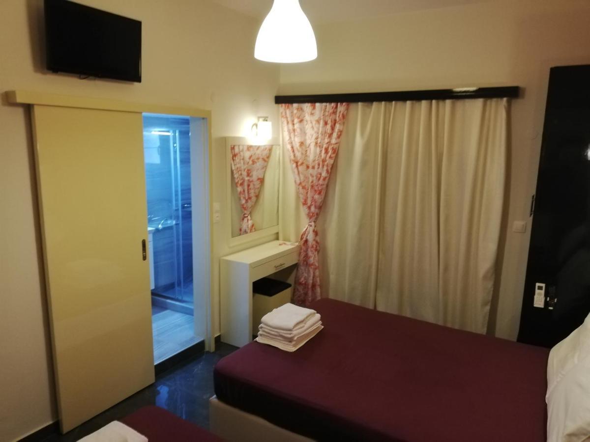 Spiros Rooms Кастросикия Екстериор снимка